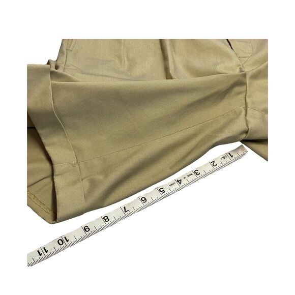 Hunters Run Chino Shorts Women's 6 Khaki Polyester Pleated High-Rise Classic - Picture 5 of 7